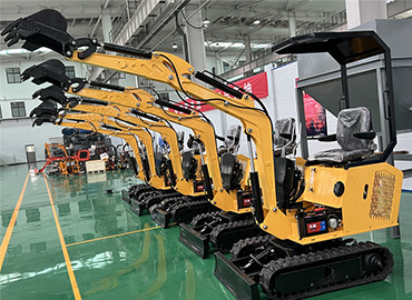 鴻杉廠房內MY10型號小型挖掘機